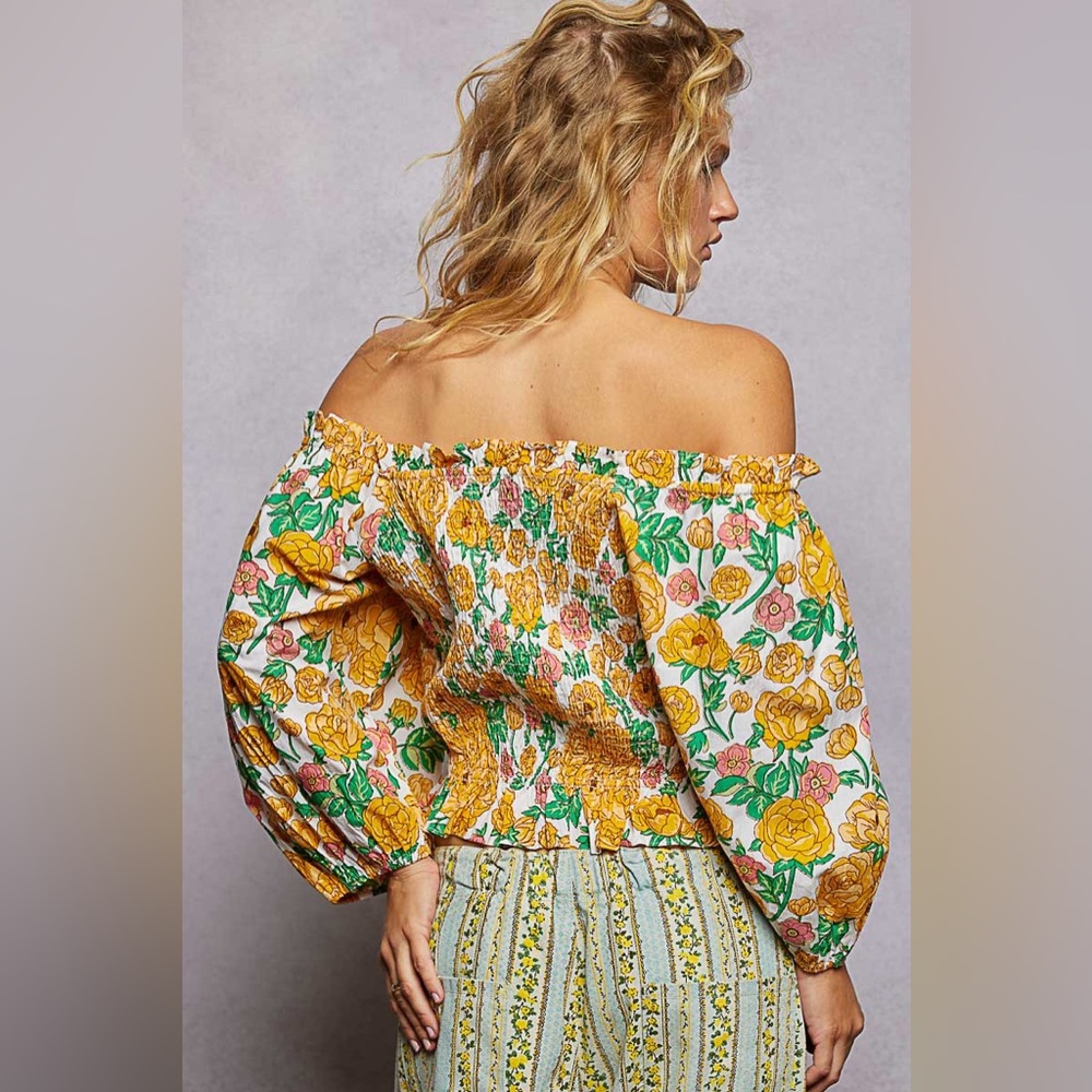 POL Floral Print Off-Shoulder Smocked Blouse - Picture 2 of 5